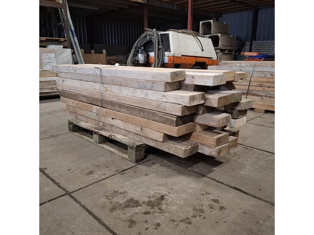 Partij houten balken - afbeelding 4 van  8