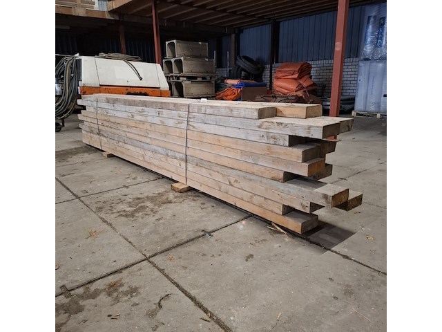 Partij houten balken - afbeelding 16 van  16