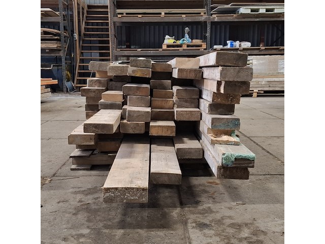 Partij houten balken - afbeelding 10 van  14