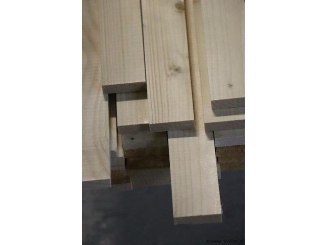 Partij houten balken/latten - afbeelding 7 van  16