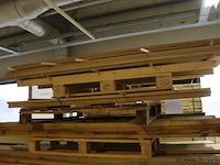 Partij houten balken/planken - afbeelding 1 van  7