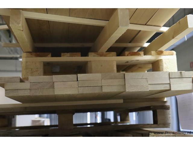 Partij houten balken/planken - afbeelding 4 van  7