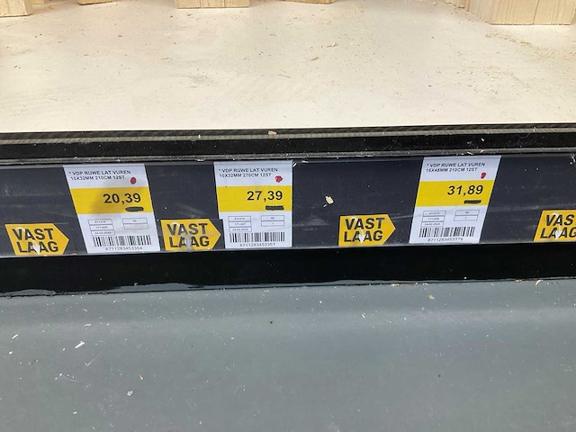 Partij houten balkjes en latten (178x) - afbeelding 2 van  2