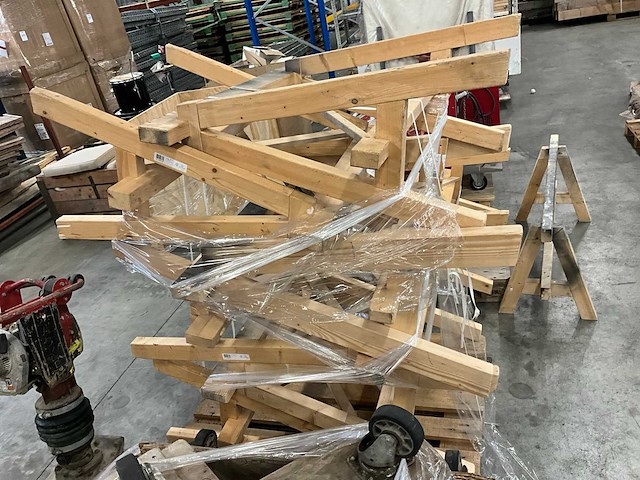 Partij houten bokken - afbeelding 3 van  5