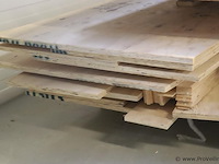 Partij houten deksels en planken - afbeelding 8 van  9