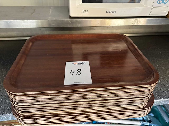 Partij houten dienbladen - afbeelding 1 van  3