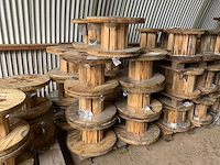 Partij houten kabeltrommels - afbeelding 3 van  3