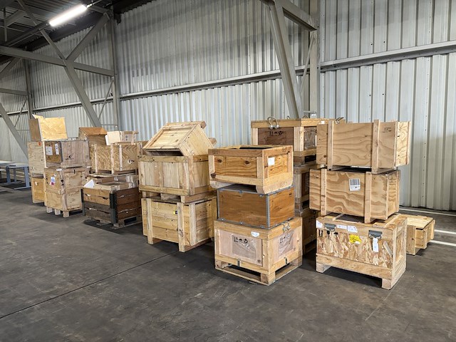 Partij houten kisten - afbeelding 1 van  9