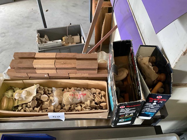 Partij houten knoppen en grepen - afbeelding 3 van  4