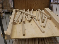 Partij houten latten, diverse soorten - afbeelding 4 van  4