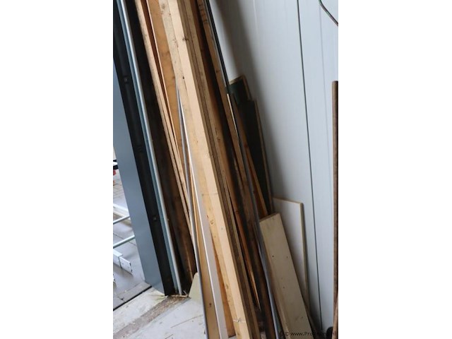 Partij houten latten - afbeelding 3 van  5