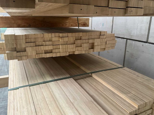 Partij houten latten - afbeelding 14 van  16