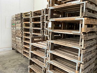 Partij houten onderzetters (ca. 255x) - afbeelding 1 van  8