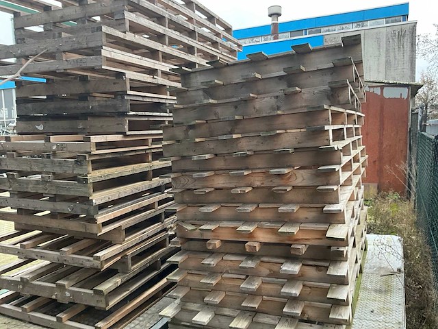 Partij houten pallets - afbeelding 5 van  5