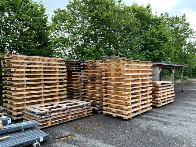Partij houten pallets - afbeelding 2 van  3