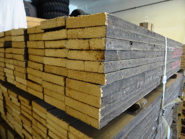 Partij houten planken 100cm (560x) - afbeelding 2 van  2