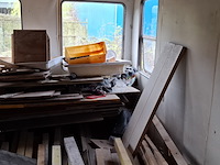 Partij houten planken, balken en metselprofielen - afbeelding 2 van  13