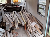 Partij houten planken, balken en metselprofielen - afbeelding 7 van  13