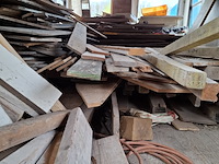 Partij houten planken, balken en metselprofielen - afbeelding 12 van  13