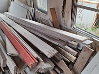 Partij houten planken, balken en steigerplanken - afbeelding 3 van  19