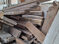 Partij houten planken, balken en steigerplanken - afbeelding 5 van  19