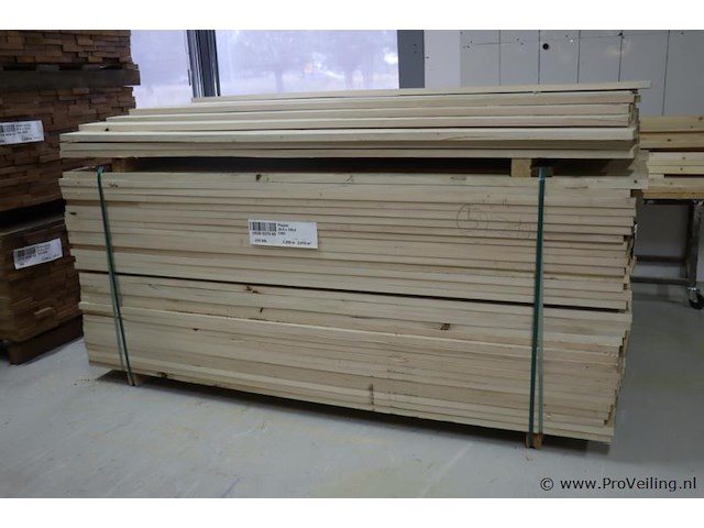 Partij houten planken, diverse soorten en afmetingen o.a. pappel 28,0x160,0 - 245 stuks; zie af - afbeelding 1 van  6