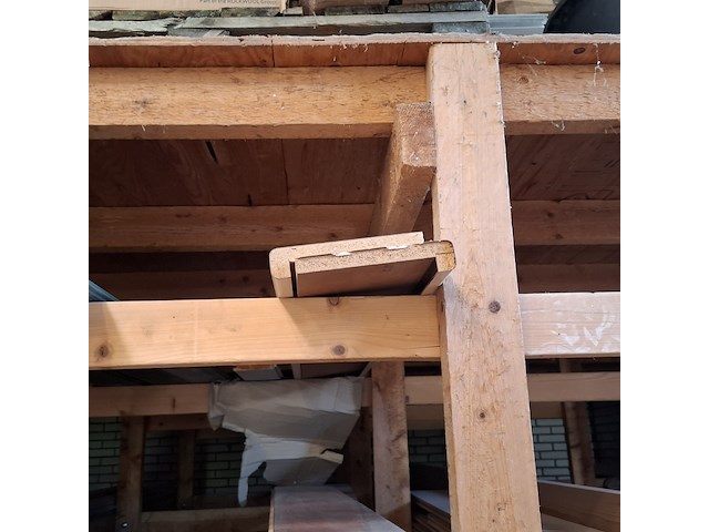Partij houten planken en latten in 7x vak - afbeelding 8 van  36