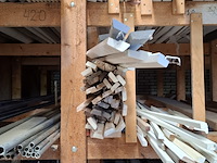 Partij houten planken en latten in 7x vak - afbeelding 15 van  36