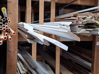 Partij houten planken en latten in 7x vak - afbeelding 17 van  36