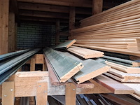 Partij houten planken en latten in 7x vak - afbeelding 27 van  36
