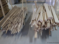 Partij houten planken en latten - afbeelding 1 van  8