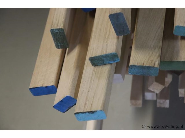 Partij houten planken en latten - afbeelding 3 van  8
