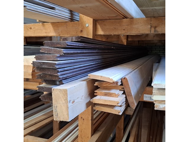 Partij houten planken in 3x vak - afbeelding 14 van  18