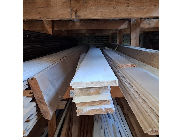 Partij houten planken in 3x vak - afbeelding 17 van  18