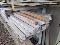Partij houten planken, palen en vlonderplanken - afbeelding 2 van  6