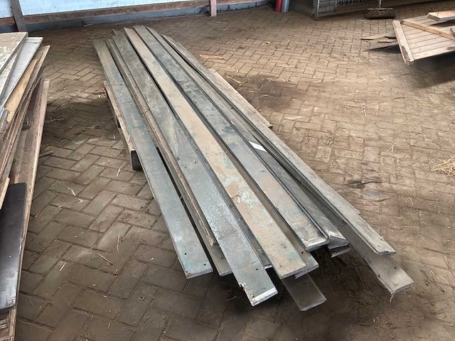 Partij houten planken - afbeelding 2 van  4