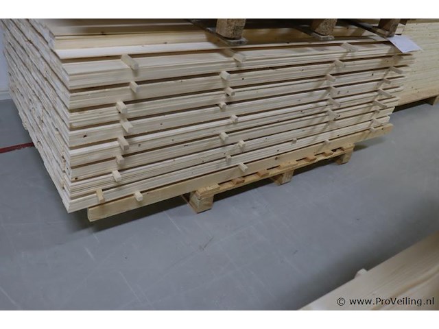 Partij houten planken - afbeelding 2 van  4