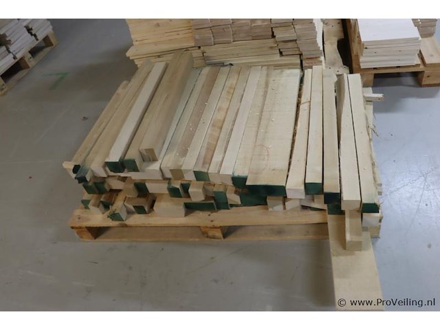 Partij houten planken - afbeelding 5 van  12