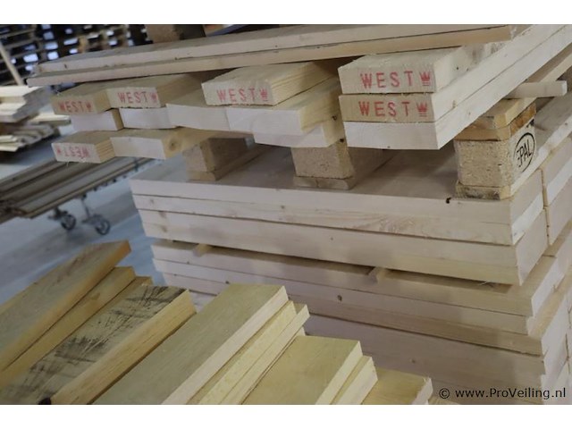 Partij houten planken - afbeelding 2 van  15
