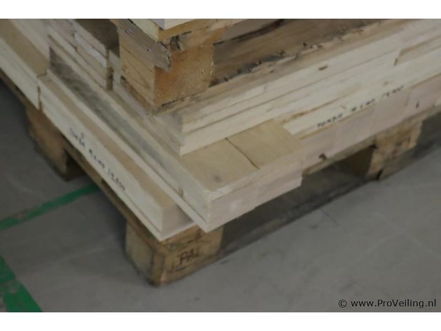 Partij houten planken - afbeelding 6 van  15