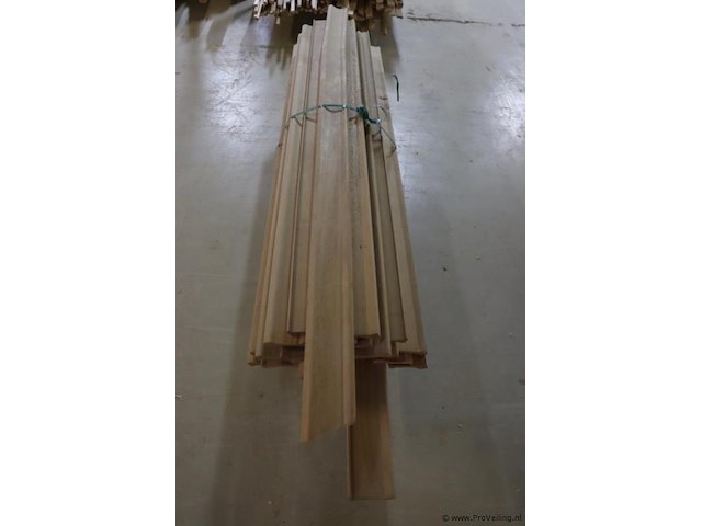 Partij houten planken - afbeelding 2 van  4