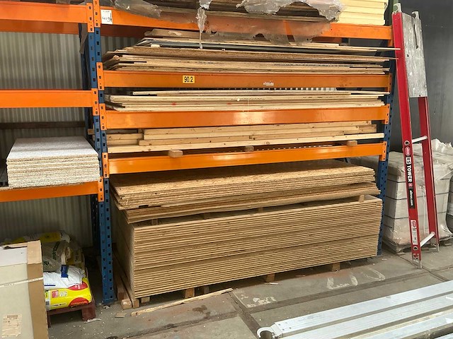 Partij houten platen - afbeelding 1 van  8