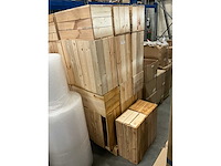 Partij houten postamenten 30x30x60cm (38x) - afbeelding 2 van  2