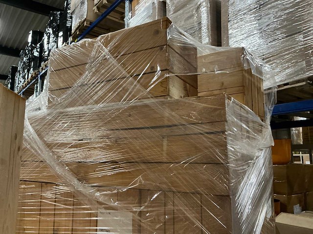 Partij houten postamenten 30x30xh60cm naturel (65x) - afbeelding 5 van  5