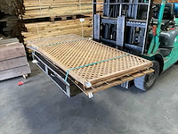 Partij houten tuinafscherming - afbeelding 1 van  9