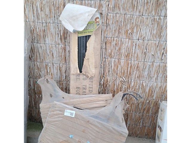 Partij houten tuinmeubilair o.a. hillhout - afbeelding 9 van  10