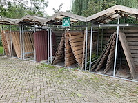 Partij houten tuinschermen (23x) - afbeelding 1 van  5
