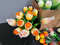 Partij houten tulpen, kunstbloemen en kunstplanten - afbeelding 10 van  31