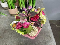 Partij houten tulpen, kunstbloemen en kunstplanten - afbeelding 11 van  31