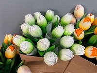 Partij houten tulpen, kunstbloemen en kunstplanten - afbeelding 17 van  31